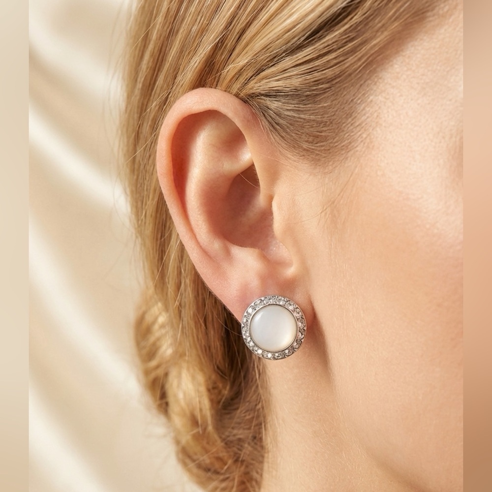 Vintage Elegant White and Silver Button Earrings